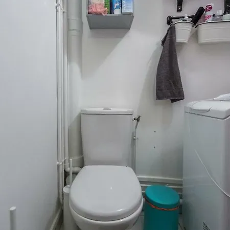 Typical Parisian Flat Near Belleville By Easybnb * Paris